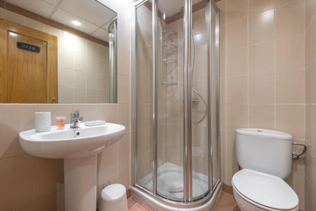 2 Bedrooms 2 Bathrooms Furnished - Malsana - With Pool - Mintystay Madrid Extérieur photo