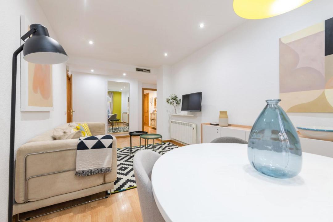 2 Bedrooms 2 Bathrooms Furnished - Malsana - With Pool - Mintystay Madrid Extérieur photo