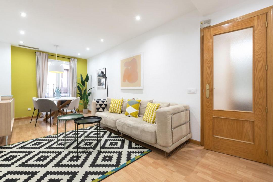 2 Bedrooms 2 Bathrooms Furnished - Malsana - With Pool - Mintystay Madrid Extérieur photo